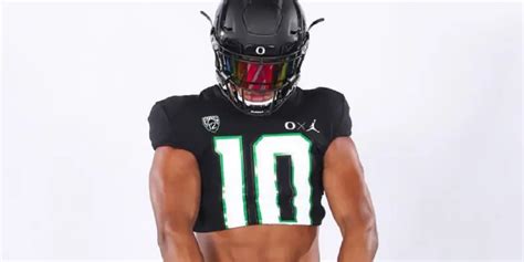 Justin Flowe: Oregon’s Next All-American Linebacker | FishDuck