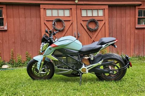 Zero SR/F Electric Motorcycle Review - Adventure Rider