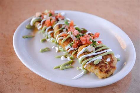 Hot Tamale Cakes - Lunch & Dinner - Hot Tamales New Mexico - Mexican ...