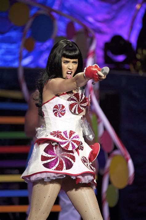 Katy Perry – Concert in Guadalajara | GotCeleb