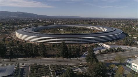 Apple Announces Plans to Construct Second U.S. Headquarters | ArchDaily