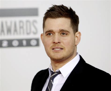 Michael Bublé Shares Hilarious Gym Photo On Instagram: ‘Holidays Are Over’ | IBTimes