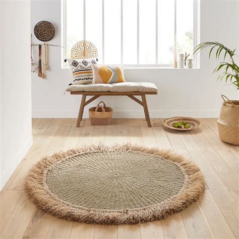 Loully round rug with fringes , natural, La Redoute Interieurs | La Redoute | Round rugs, Fringe ...