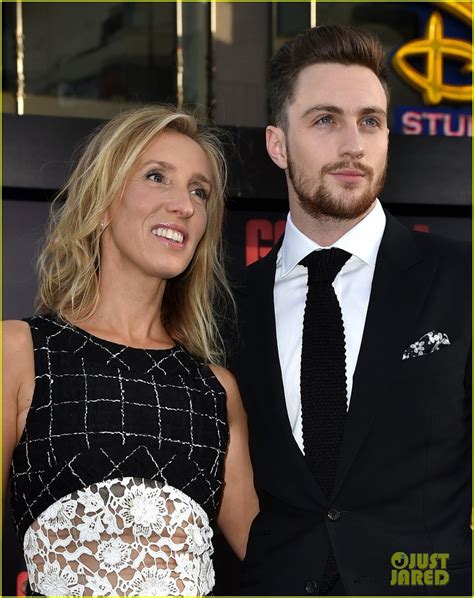 Aaron Taylor-Johnson Brings Wife Sam to 'Godzilla' Premiere!: Photo ...