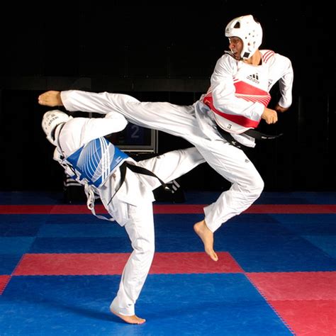 What Are the Major Differences Between Karate and Taekwondo? - Hong Ik Martial Arts