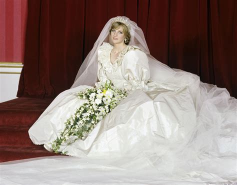 Princess-Diana-Wedding-Dress