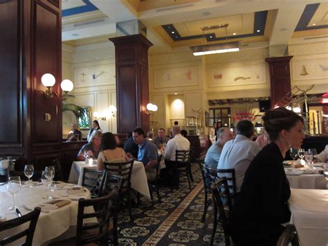 Bouchon – Interior