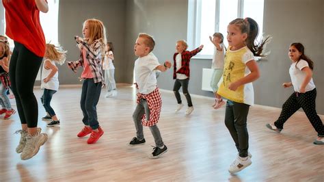 5 Reasons Why You Should Put Your Child in a Dance Class Right Now - Mom Blog Society