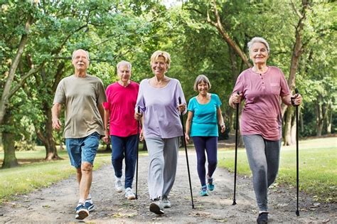 Top 5 Physical Activities and Sports for Seniors | Riddle Village