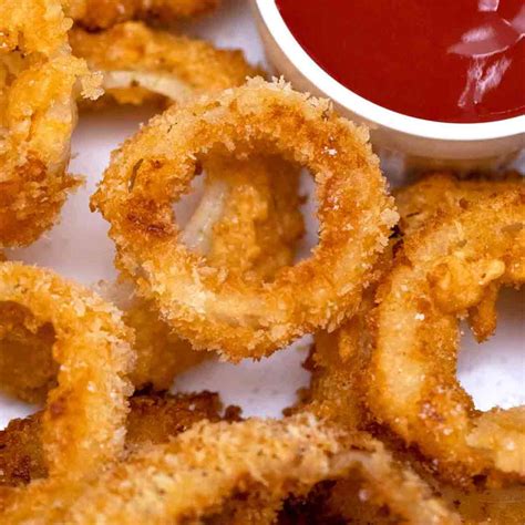 Crispy Onion Rings Recipe [Video] - Sweet and Savory Meals