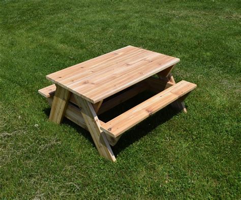 Cedar Kids' Picnic Table : 8 Steps (with Pictures) - Instructables