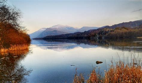 Padarn lake reflection | Taken on shore of natural padarn la… | Flickr