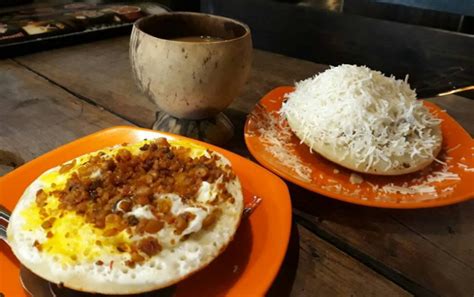 14 Kuliner Khas Kota Bandung Yang Wajib Kamu Coba Saat Liburan - Koalasantuy.com