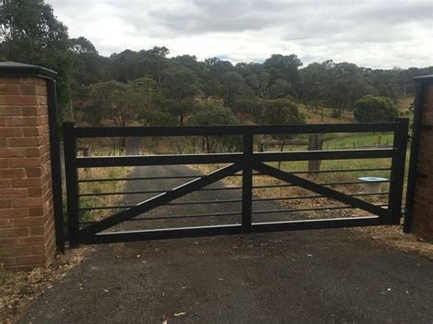 custom steel farm rural entrance gates - Google Search | Farm gate ...