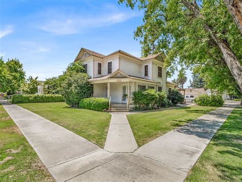 1005 L Street, Reedley, CA 93654 | MLS# 229000 | Trulia