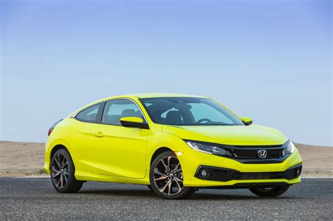 2020 Honda Civic Coupe - Review | CarBuzz