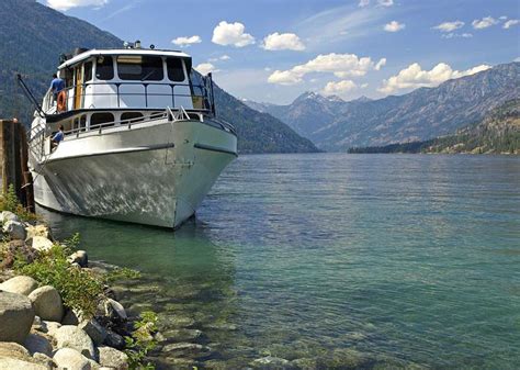 Lady of the Lake – Lake Chelan Stehekin