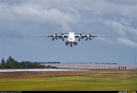 UR-09307 - Antonov Airlines / Design Bureau Antonov An-22 at Chalons ...