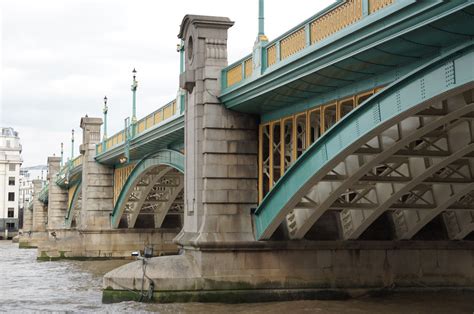 Southwark Bridge (City of London/Southwark, 1921) | Structurae