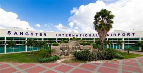 5 Critical Tips to Know About the Montego Bay Airport in JamaicaYour ...