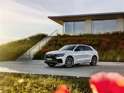 Electrifying Style!: Audi Q8 TFSI E Quattro unveiled, powered by up to 462 horses - CarThrust