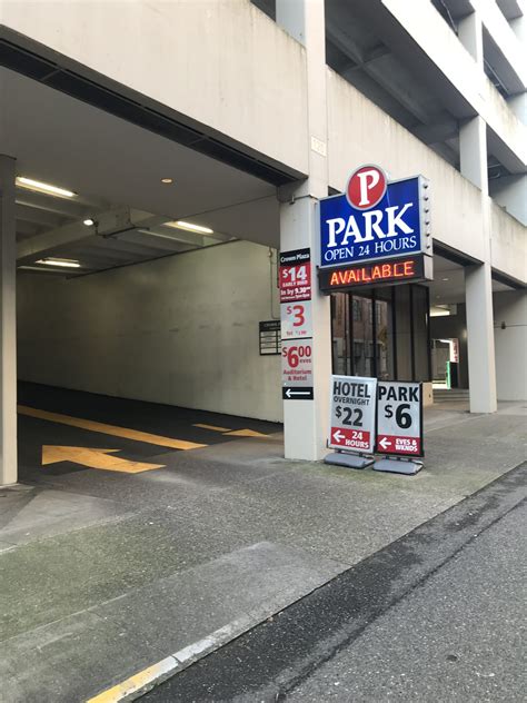 Parking for Crown Plaza garage | ParkChirp | Find parking here!