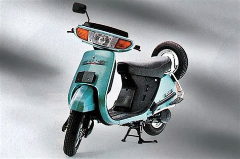 5 Iconic Scooters we want back in India - Bajaj Chetak to Lambretta