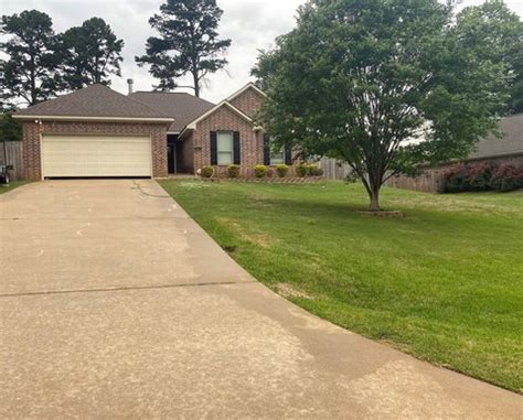 Nacogdoches, TX Real Estate - Nacogdoches Homes for Sale | realtor.com®