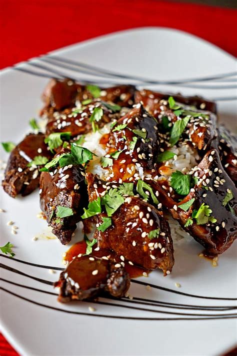 Slow Cooker Szechuan Sticky Beef Short Ribs - keviniscooking.com