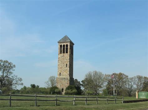 Luray Singing Tower | Luray - Page Weddings