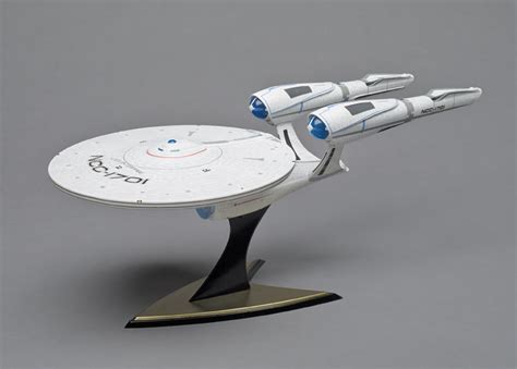 Revell Germany 1/500 scale "Star Trek Into Darkness" USS Enterprise ...