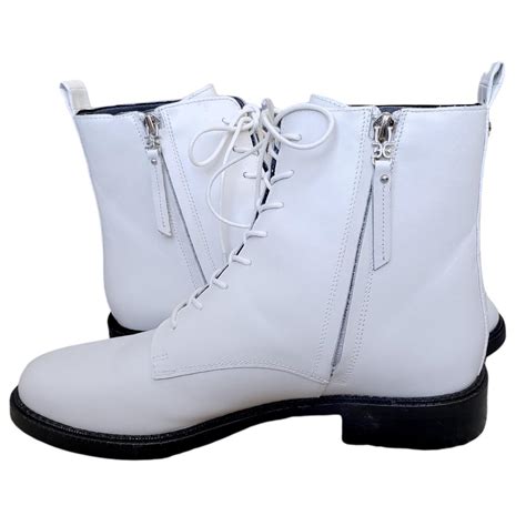 Sam Edelman Women's White and Black Boots | Depop