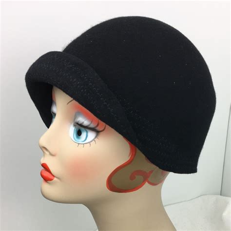 Cloche Hat 1920's Black Felt Hand Made Woman Small Size