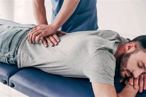 Chiropractor for Sciatica | Health HQ