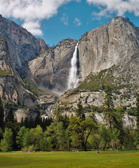 Upper Yosemite Falls from Yosemite Valley Floor in Yosemite National Park 7 - 2 Travel Dads