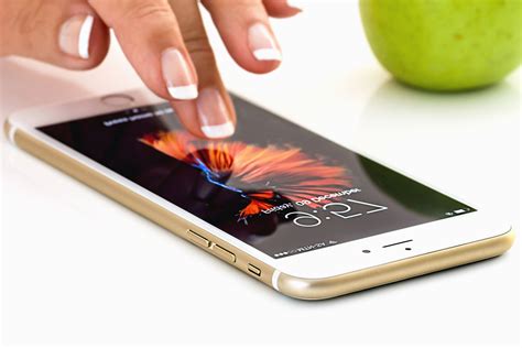 Free picture: mobile phone, communication, nail, finger, touch screen, technology