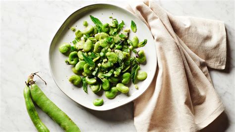 Fresh Fava Beans With Mint and Scallions | The Source