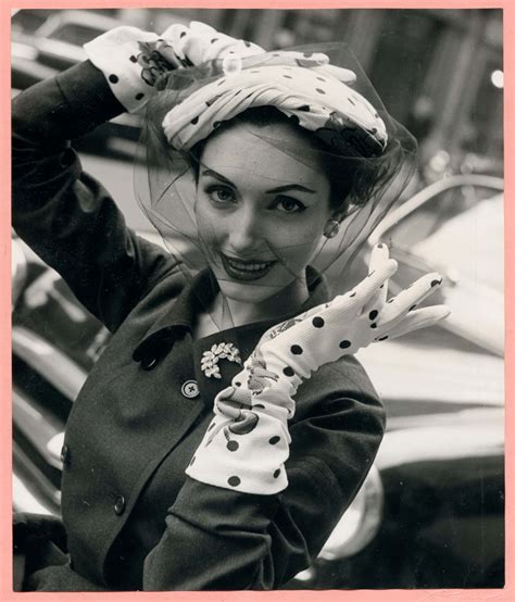 Fabulous Fifties Fashion • WBOOKS