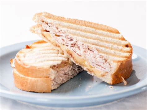 Grilled turkey sandwich Recipe and Nutrition - Eat This Much