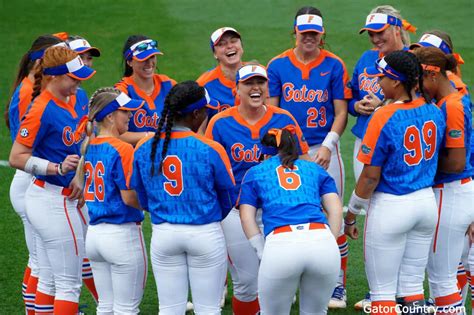 Florida Gators softball wins Super Regionals on walk-off | GatorCountry.com