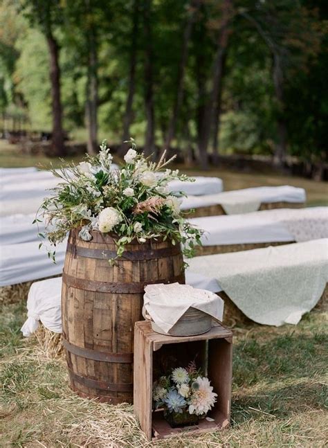 Hay Bale Weddings 58 Totally Ingenious Ideas For An Hay Bale Wedding ...