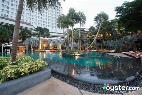 Shangri-La Hotel Bangkok Review: What To REALLY Expect If You Stay