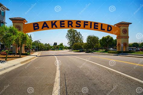 Bakersfield Welcome Sign, a Wide Arched Street Sign Stock Image - Image ...