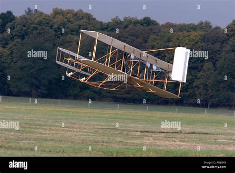 A replica of the Wright Brothers 1905 Wright Flyer III flying Stock Photo - Alamy