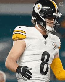 Kenny Pickett Pittsburgh Steelers GIF - Kenny Pickett Pittsburgh ...