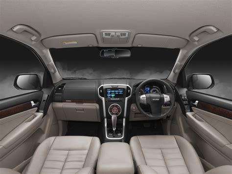 2017 Isuzu MU-X dashboard Thailand press image