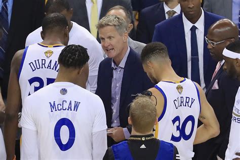 Steve Kerr Returns to Coach Warriors in Game 2 of the N.B.A. Finals - The New York Times