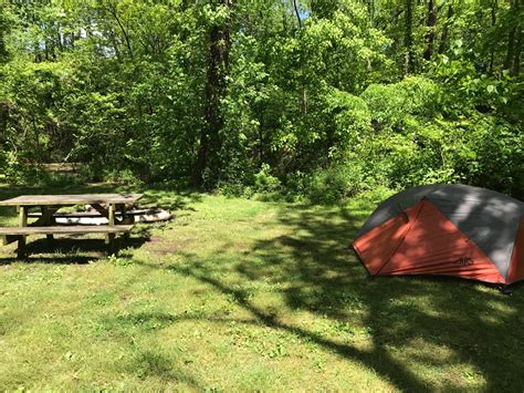 Dixie Caverns Camping | Salem, VA