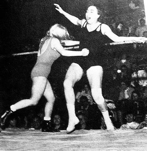 Pat Sherry vs Alma Mills | Women's wrestling, Female athletes, Pro ...