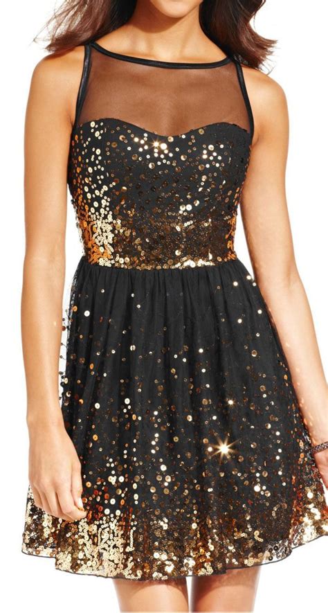 Black + gold sequin dress. A great #NYE party dress. #sponsored ...